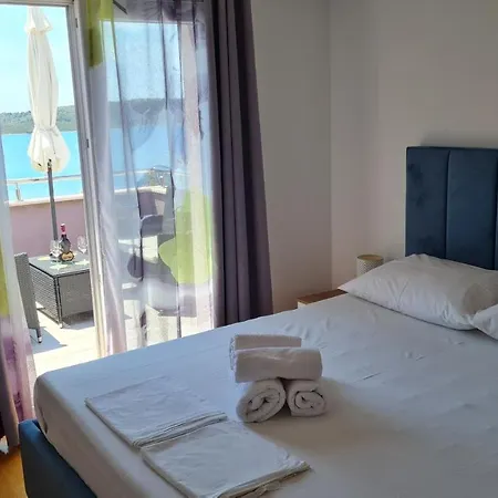 Apartmani Ferdi * Trogir