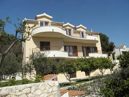 Ferdi Apartment Trogir